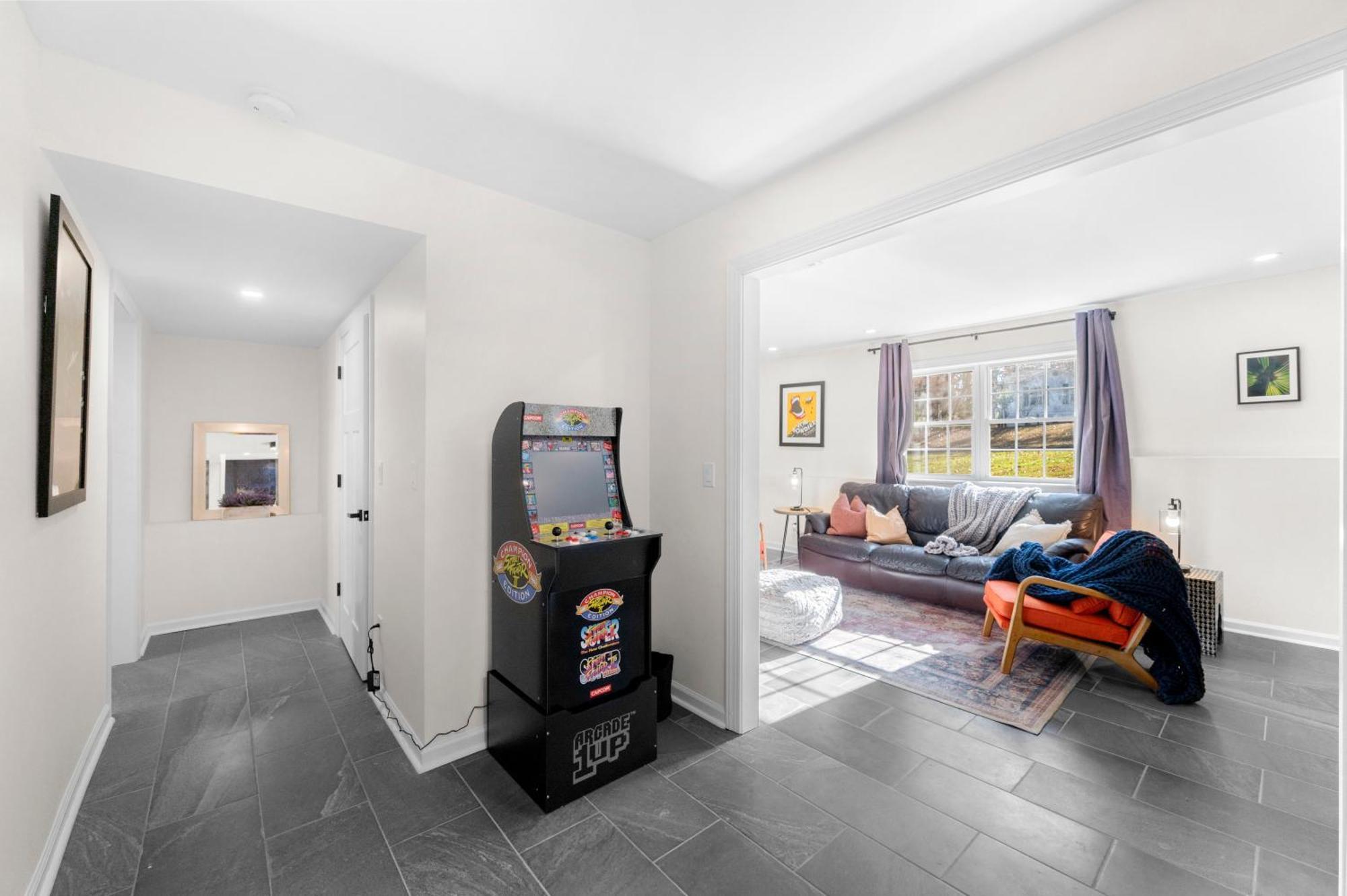 Outdoor Projector, Arcade, Fire Pit, 2 Car Garage, 2 Living Rooms 스넬빌 외부 사진