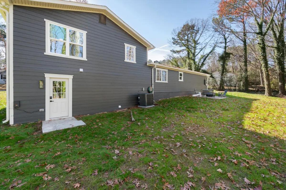 Outdoor Projector, Arcade, Fire Pit, 2 Car Garage, 2 Living Rooms 스넬빌 외부 사진